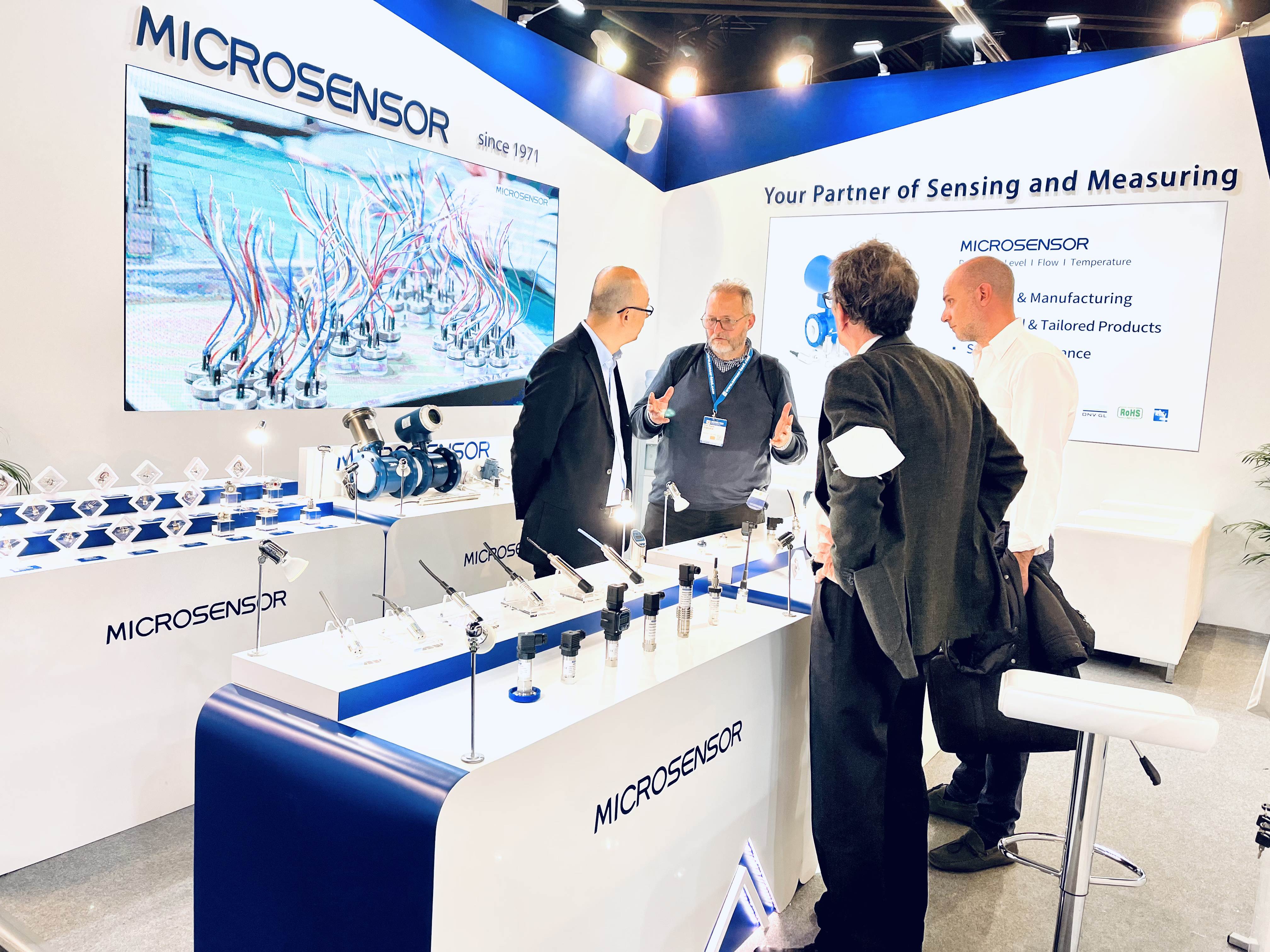 1652931230526881.jpg 1652931230526881.jpg